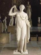 statua femminile